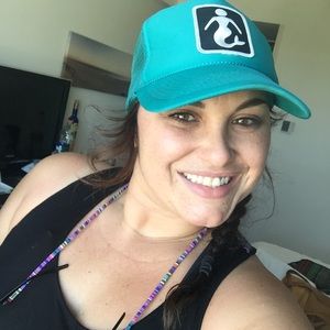 Meet your Posher, Maxine